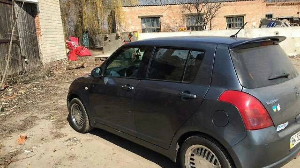 Suzuki Swift Запальничка