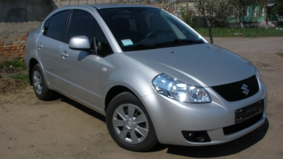 Suzuki SX4 Sedan 2