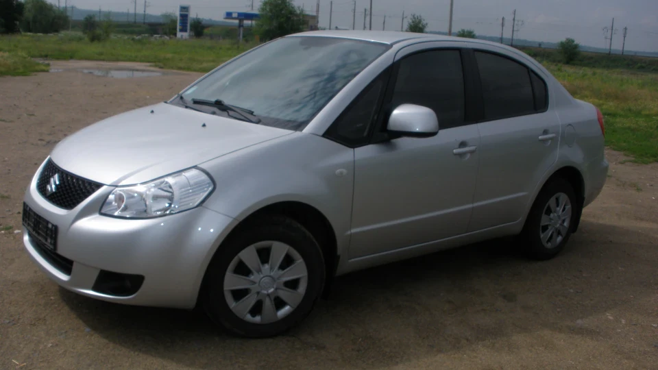 Suzuki SX4 Sedan 2
