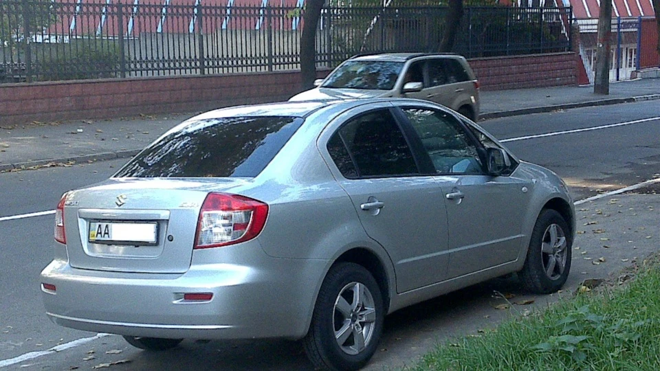 Suzuki SX4 Sedan SSX4 4