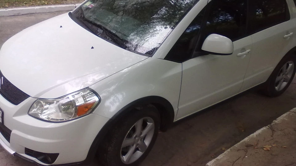 Suzuki SX4 2.0 sport AWD USA 3