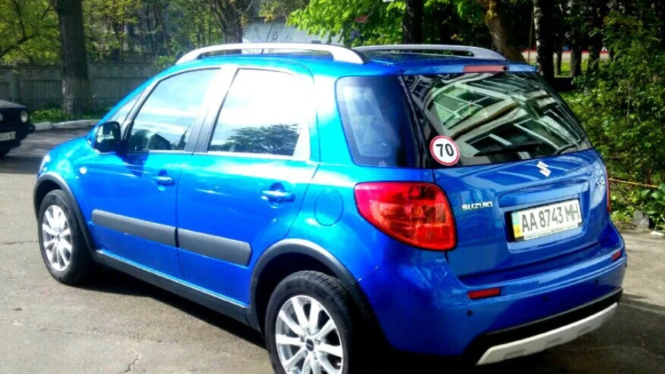 Suzuki SX4 Синя красуня