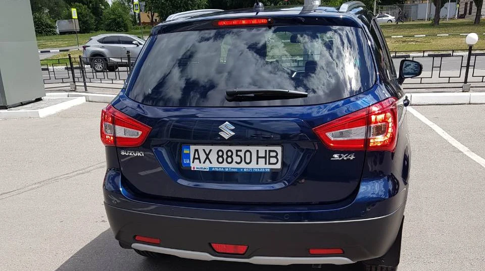 Suzuki SX4 SUZUKI SX4 GLX 1,6; 2WD