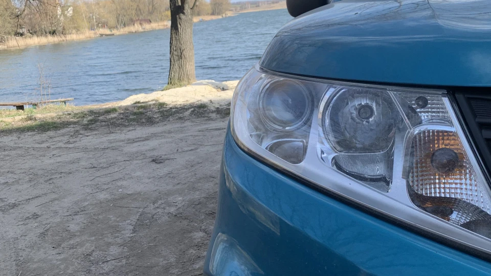Suzuki Vitara 1.6 Атмо; База 4