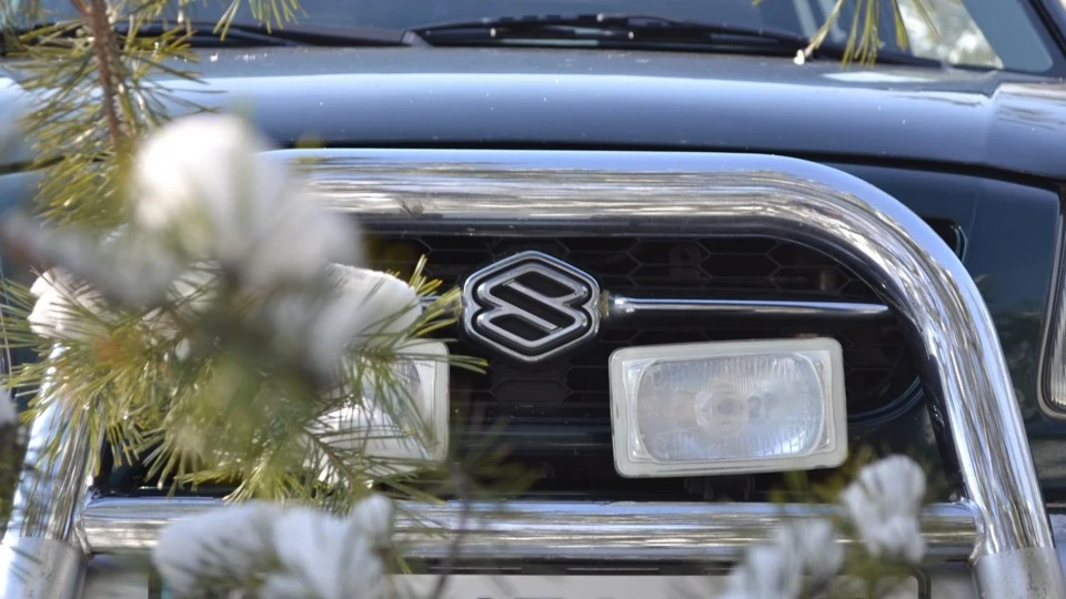 Suzuki Vitara 2.5 V6 4