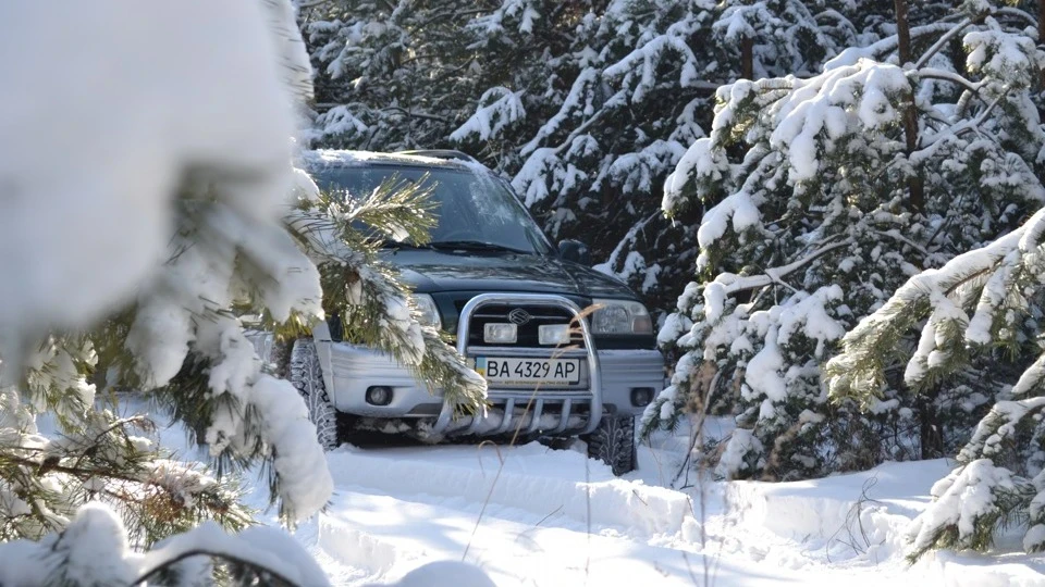 Suzuki Vitara 2.5 V6 5