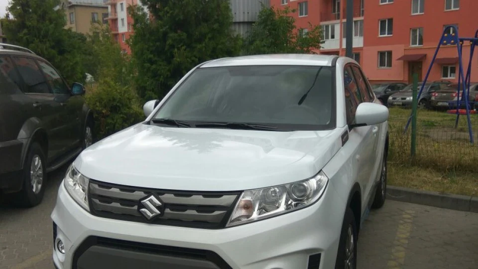 Suzuki Vitara GL+ 4WD 2