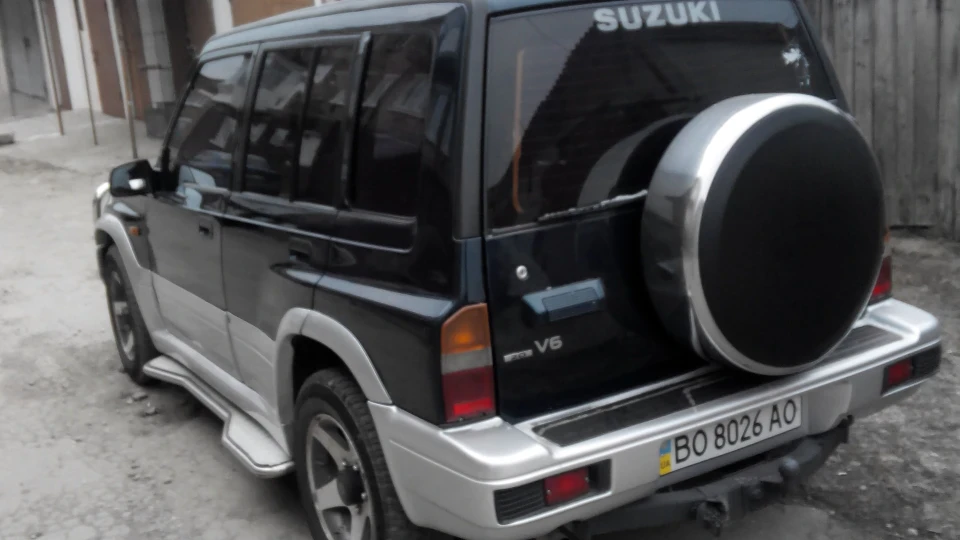 Suzuki Vitara cube 4