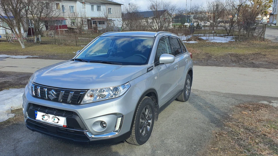Suzuki Vitara Турбо Металік 2