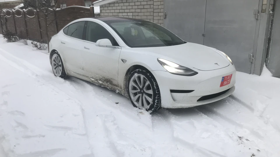 Tesla Model 3 Dual motor PERFORMANCE 4