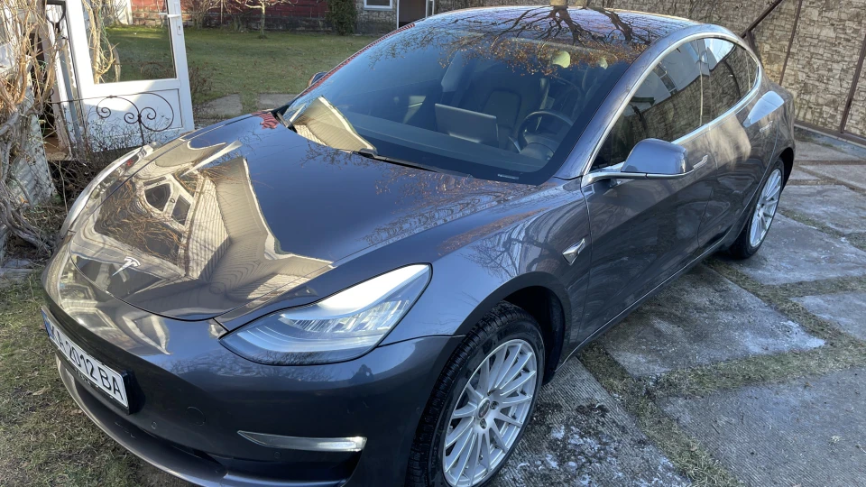Tesla Model 3 Long Range
