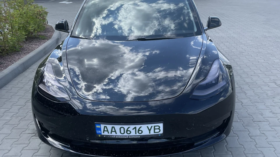 Tesla Model 3 Long 2