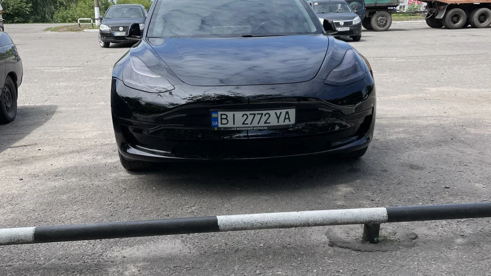 Tesla Model 3 Long 3