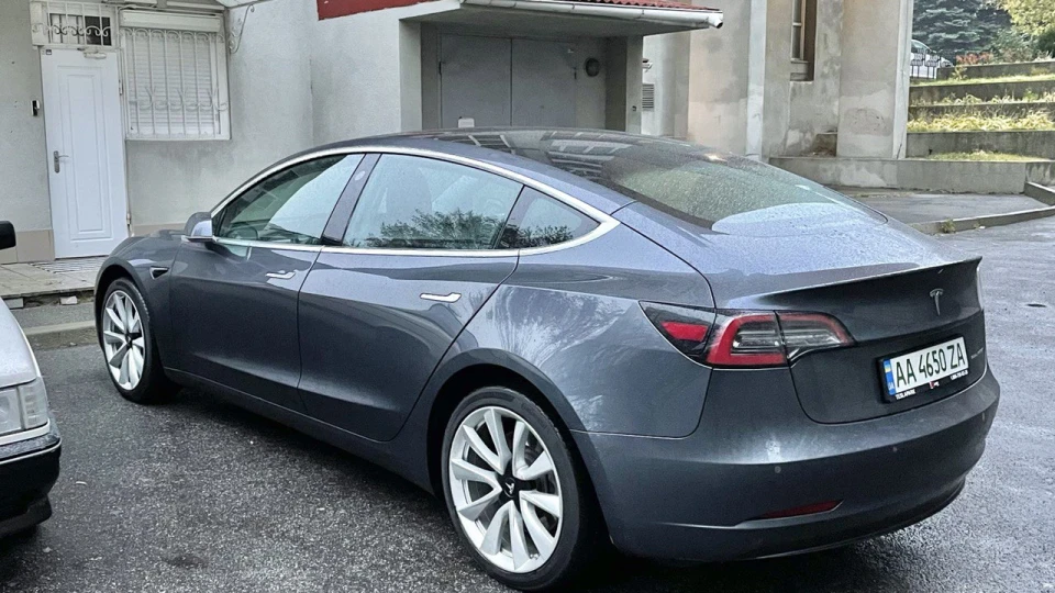Tesla Model 3 LR DM
