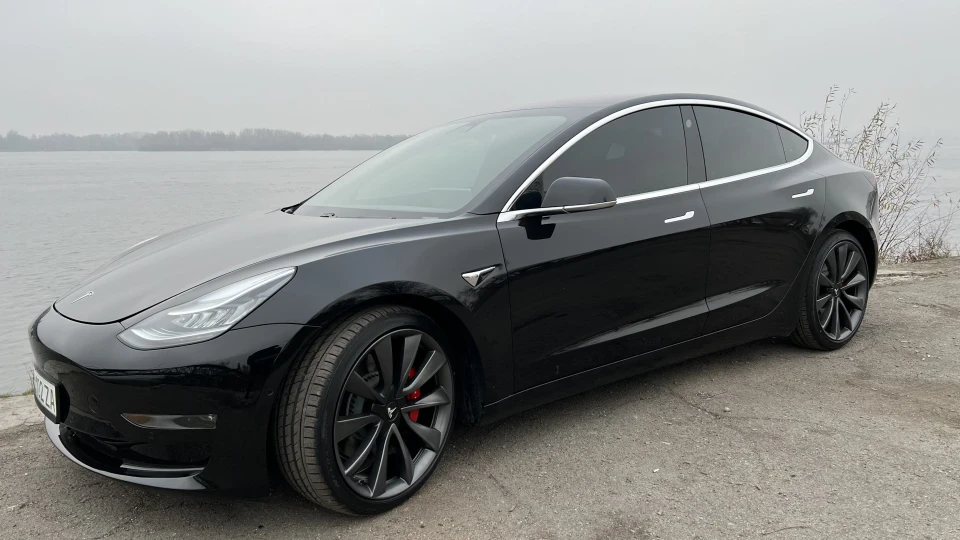 Tesla Model 3 Performance 4