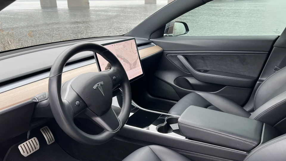 Tesla Model 3 Performance 5