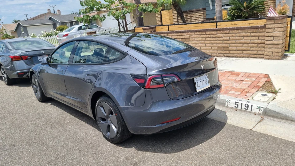 Tesla Model 3 Taxi