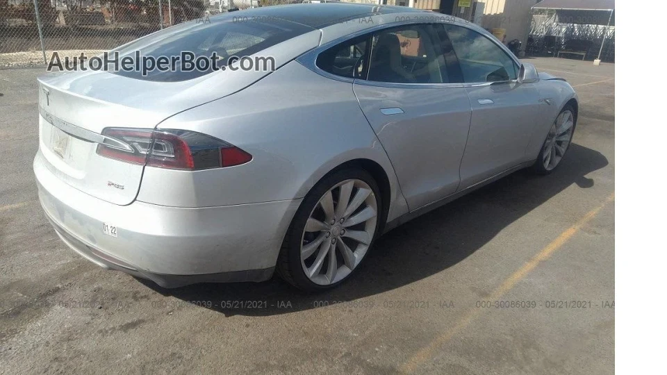 Tesla Model S 2