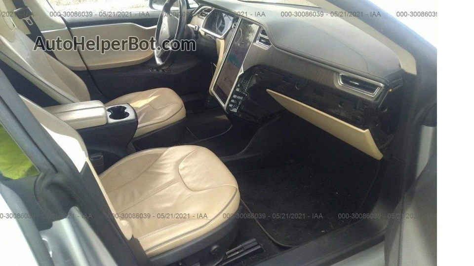 Tesla Model S 3