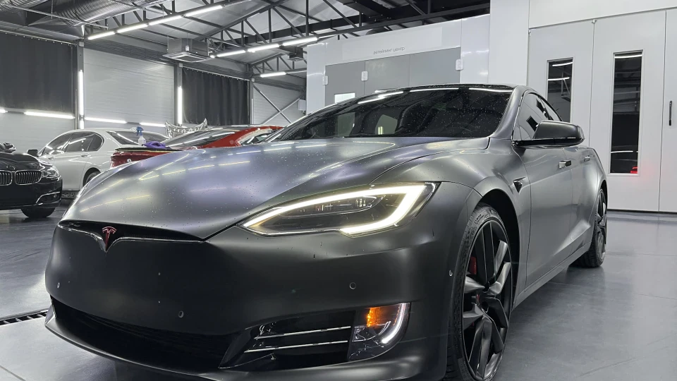 Tesla Model S Dual Motor Performance