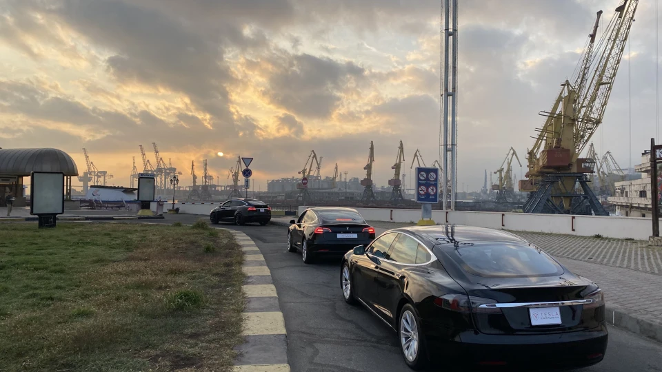 Tesla Model S Любов до електрики 4