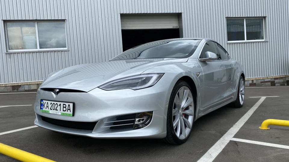 Tesla Model S P100D L+ aka Kasrtulya 2
