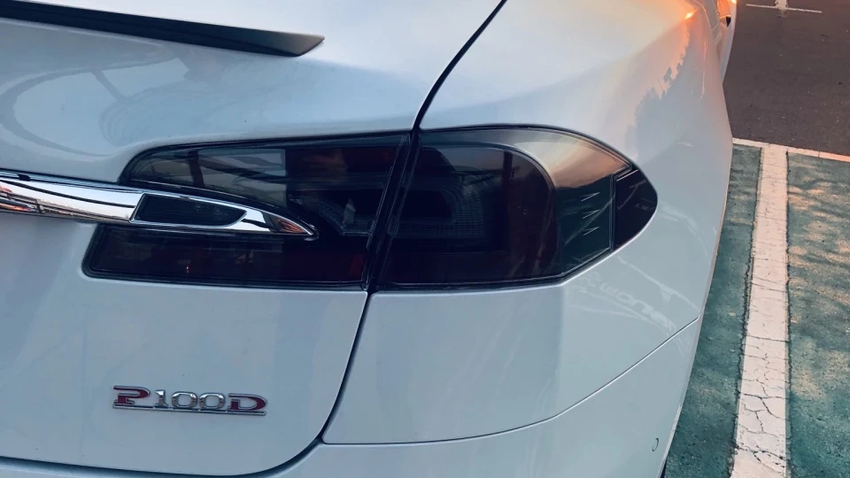Tesla Model S P100DL 5