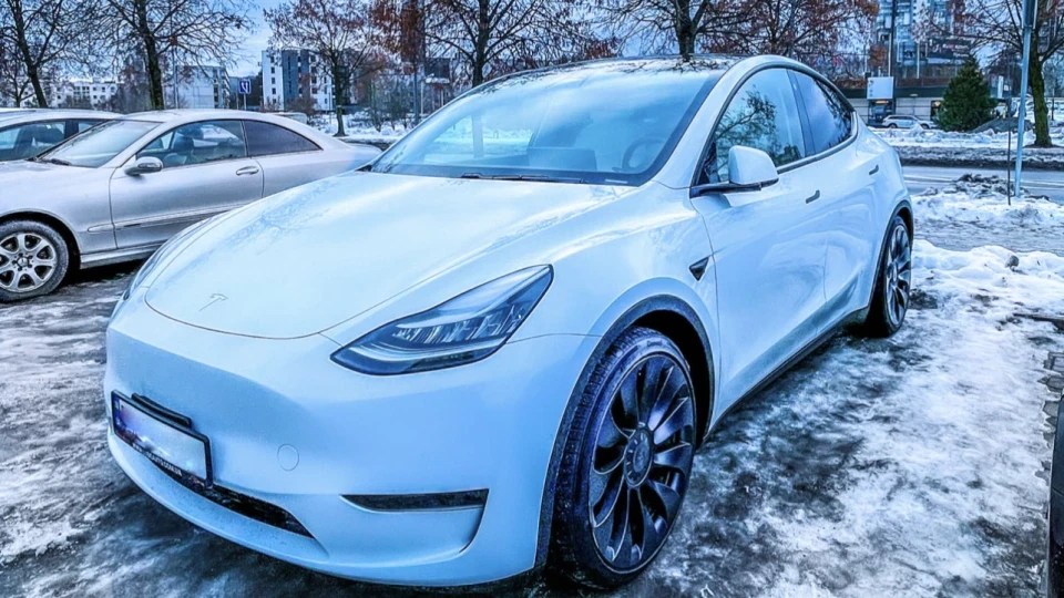 Tesla Model Y Performance