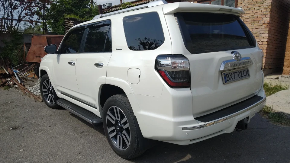 Toyota 4Runner 2