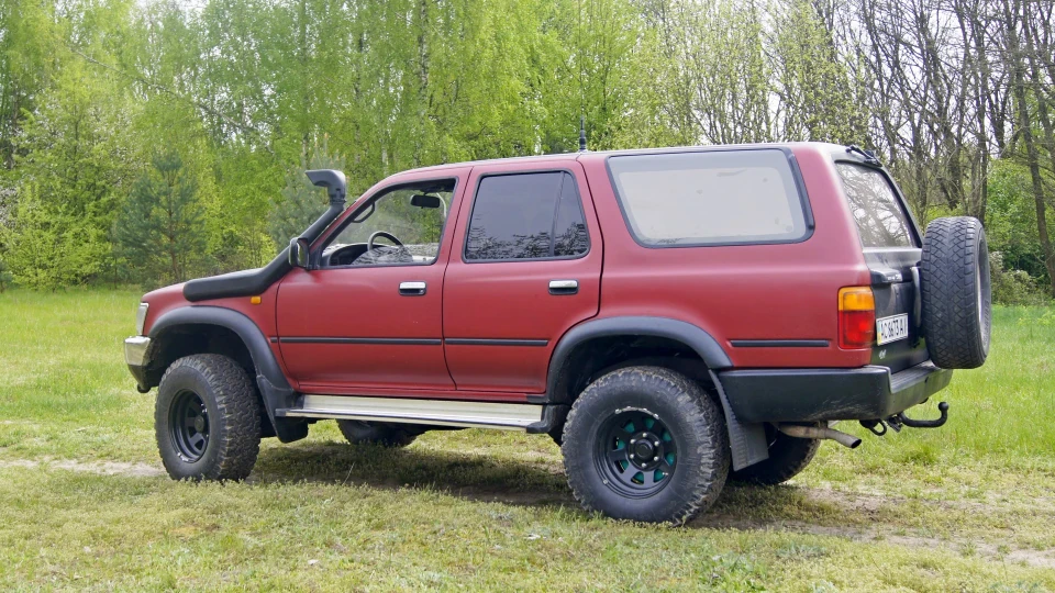 Toyota 4Runner Червоний Дракон 2