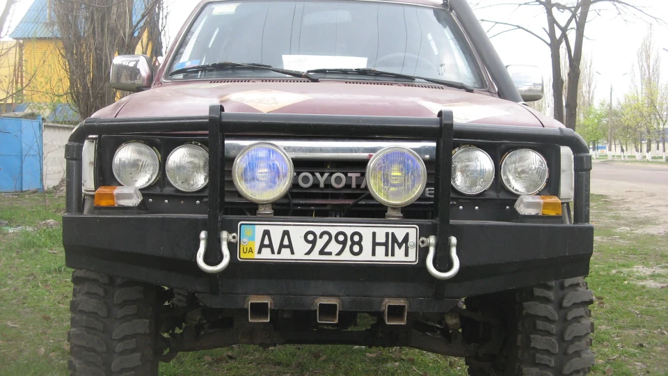 Toyota 4Runner Трасапрокладач 2