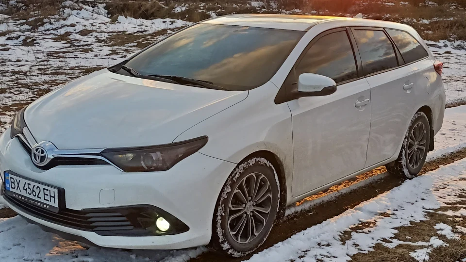Toyota Auris 2