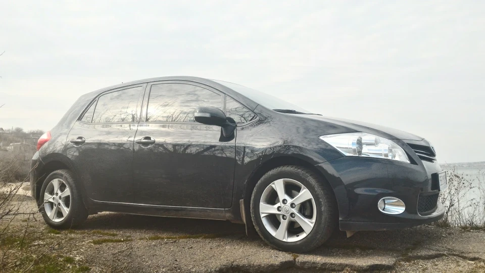 Toyota Auris 4