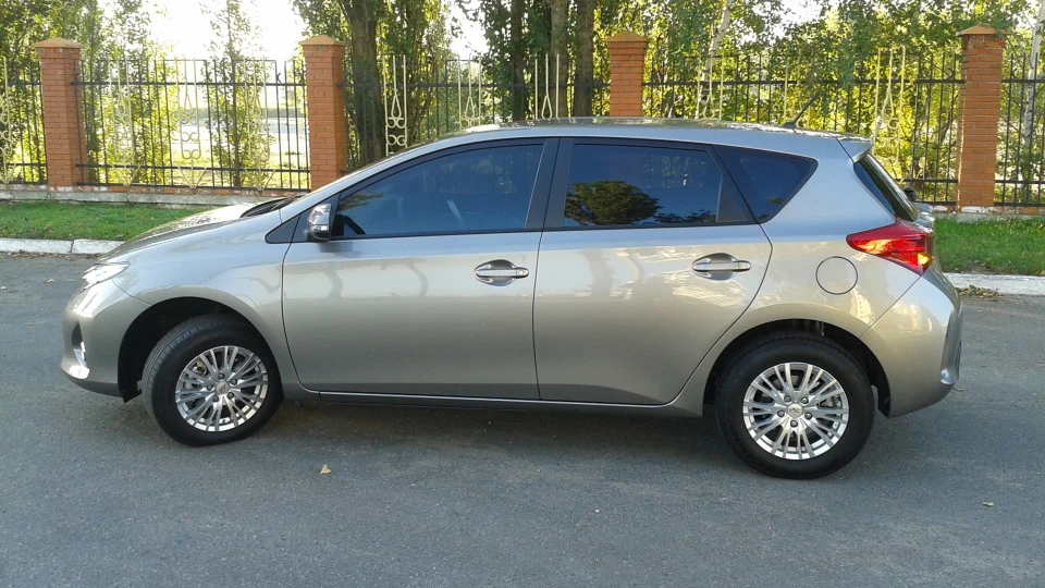 Toyota Auris 5