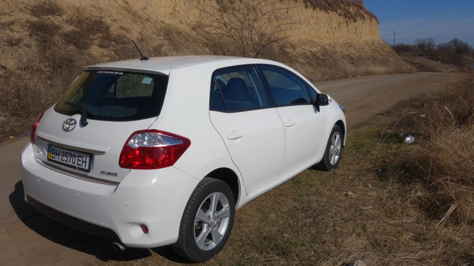 Toyota Auris 小さな侍 3