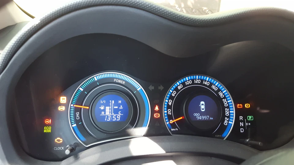 Toyota Auris 1.8 Hybrid 3