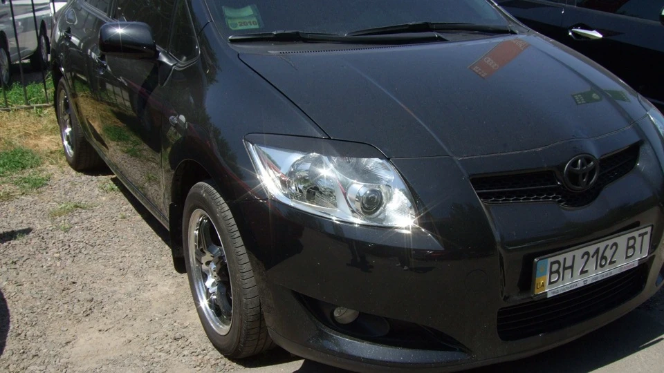 Toyota Auris Чорний Gangs'ta 1.6 рука 5