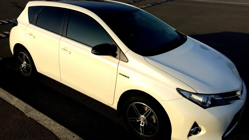 Toyota Auris Hybrid 5