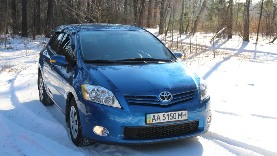 Toyota Auris Japanese 3