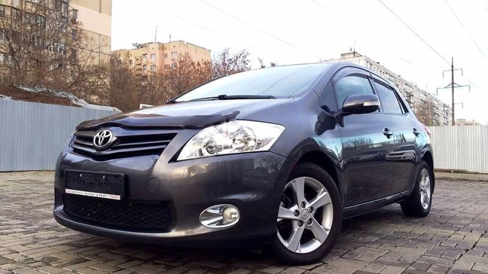Toyota Auris - Крихітка 2