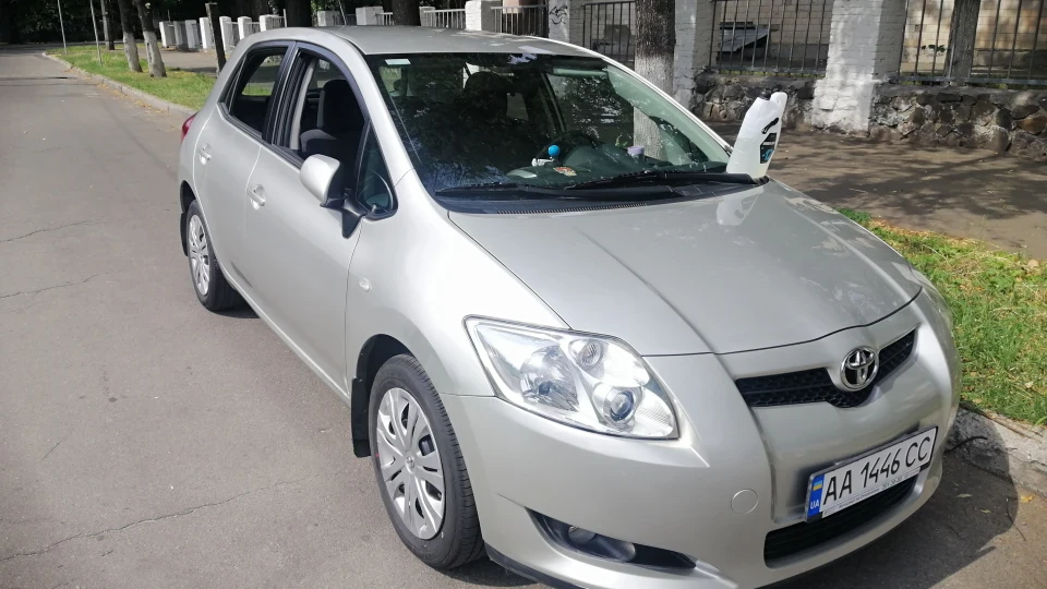 Toyota Auris Підбитий AU 3