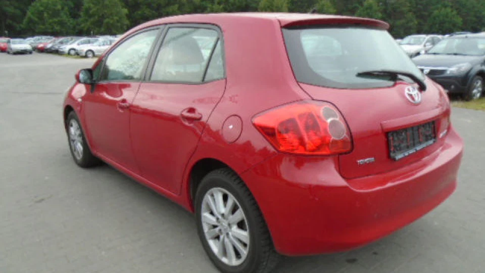 Toyota Auris ТЕРРА на частини 3