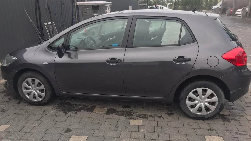 Toyota Auris Хом'ячок