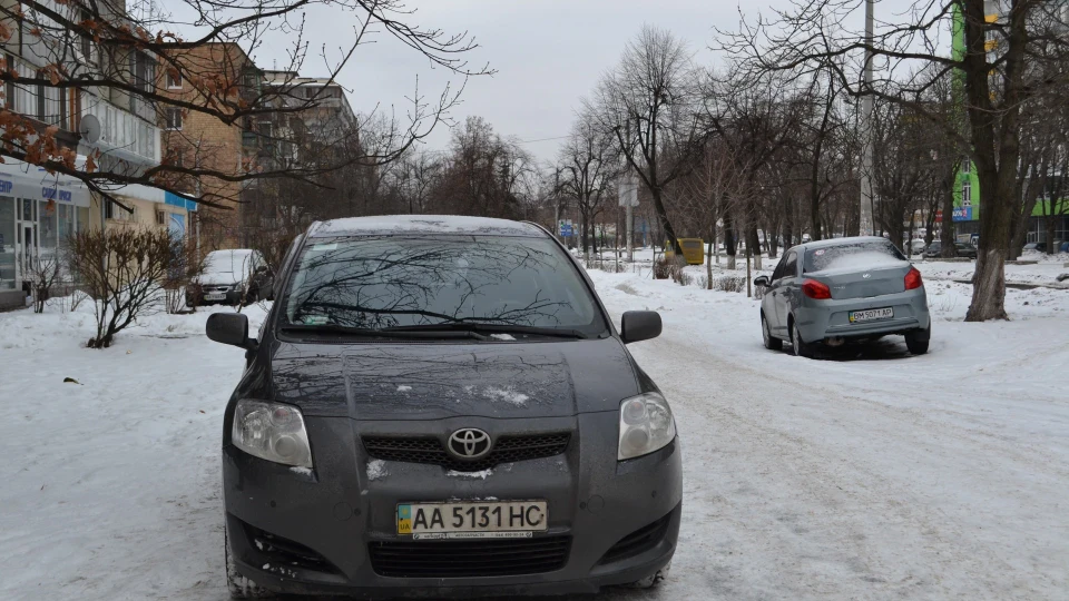 Toyota Auris Гарна сучка) 3
