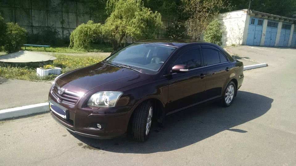 Toyota Avensis 4