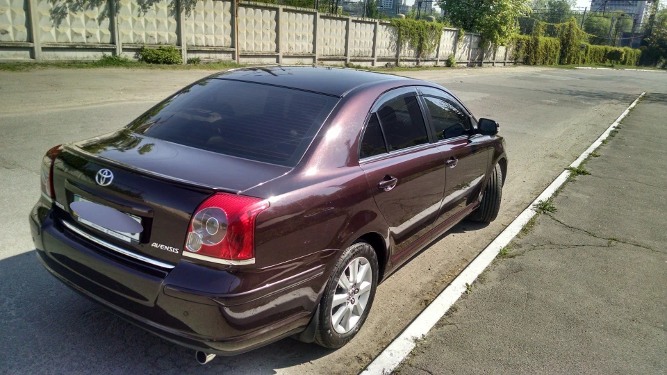 Toyota Avensis 5