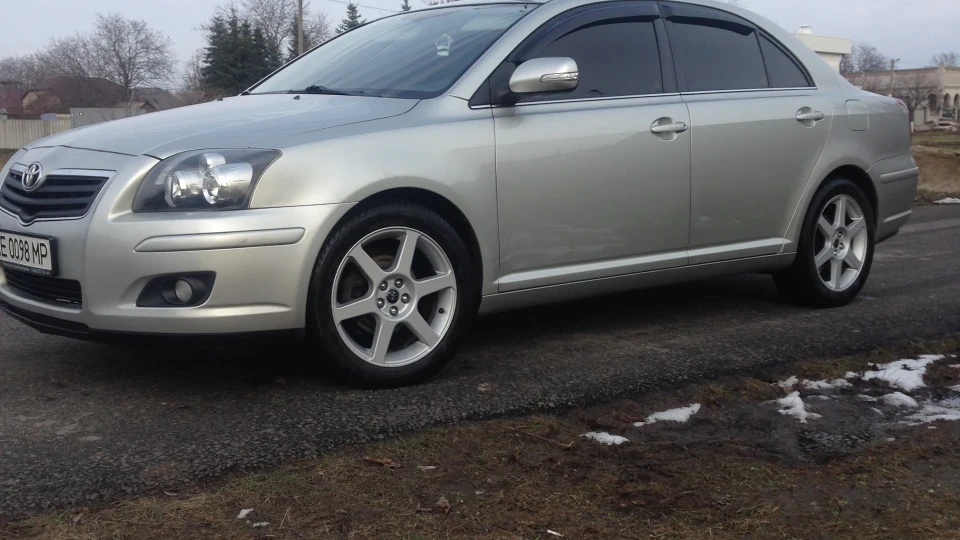 Toyota Avensis 5