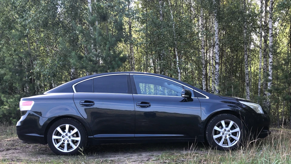 Toyota Avensis 4