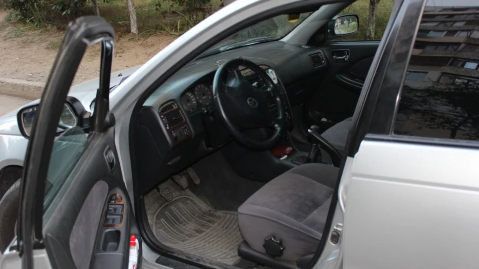 Toyota Avensis 2
