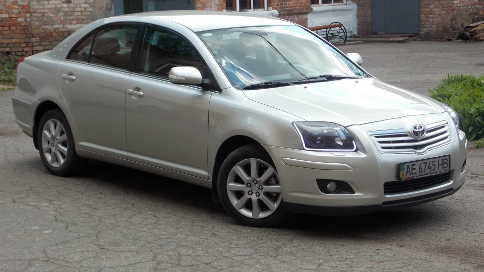 Toyota Avensis 5